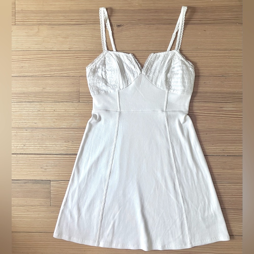 American Eagle White Mini Dress Sz XS. - Picture 2 of 9